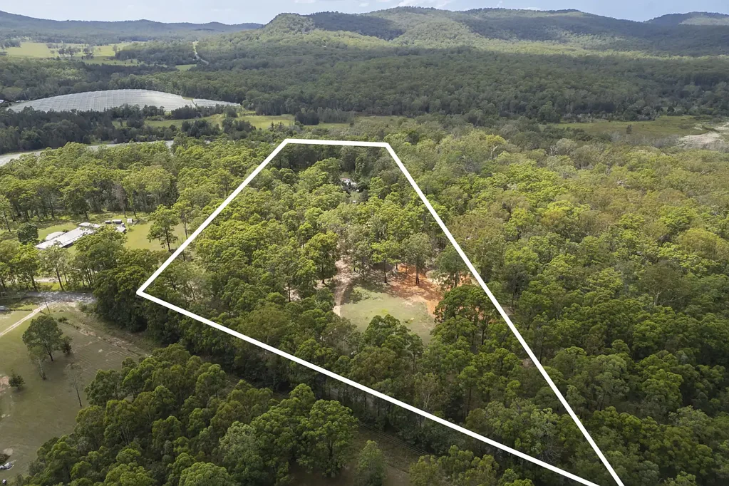 Pillar Valley Coastal Acreage with Endless Lifestyle Potential