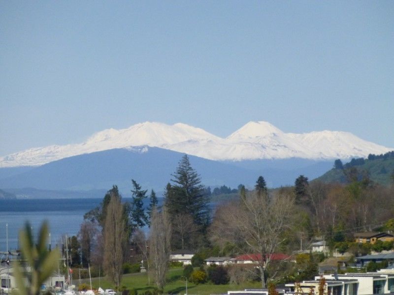 19 Rhodes Fall (Row), Rangatira Park, Taupo, 3 침실, 2 욕실