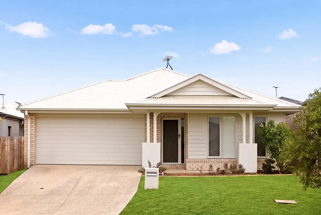 Deebing Heights 4غرفة نوم Secure DHA Income in Ipswich's Next Growth Corridor