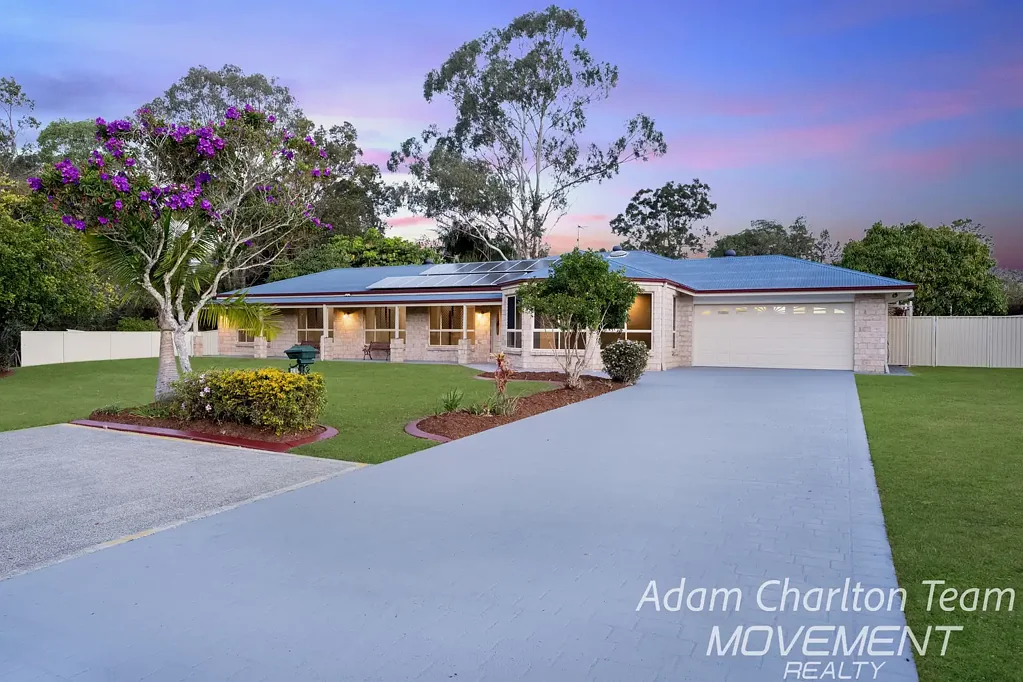 Morayfield 4 Slaapkamer Spacious Family Living on 2,917m² in a Peaceful Cul-de-Sac