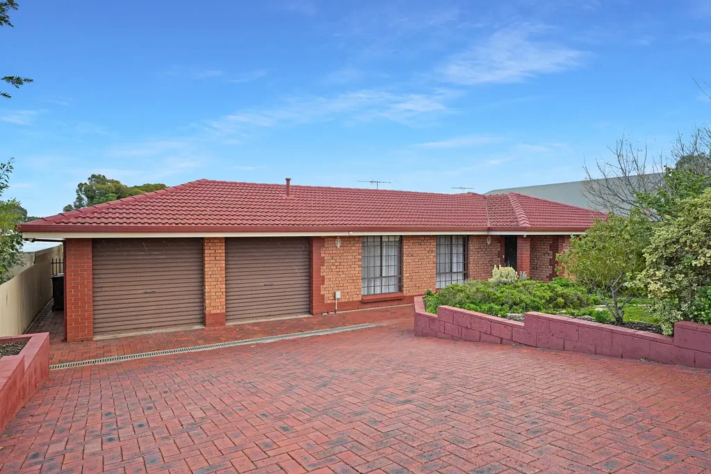 Gawler East 4房  Established, Spacious and Ready to Enjoy