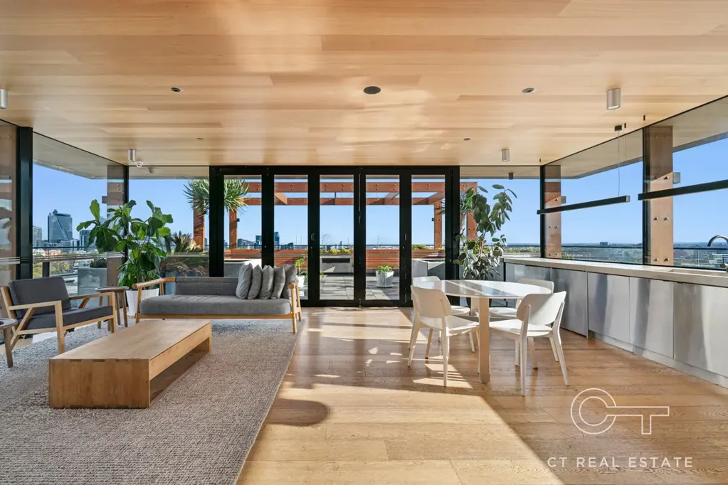Stylish Nord Apartment Offering Prime Inner-City Living