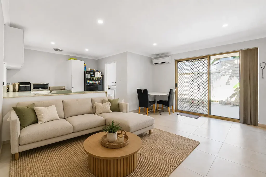 Midland 2कमरा No Strata Fees, Solar Hot Water & Parkside Living