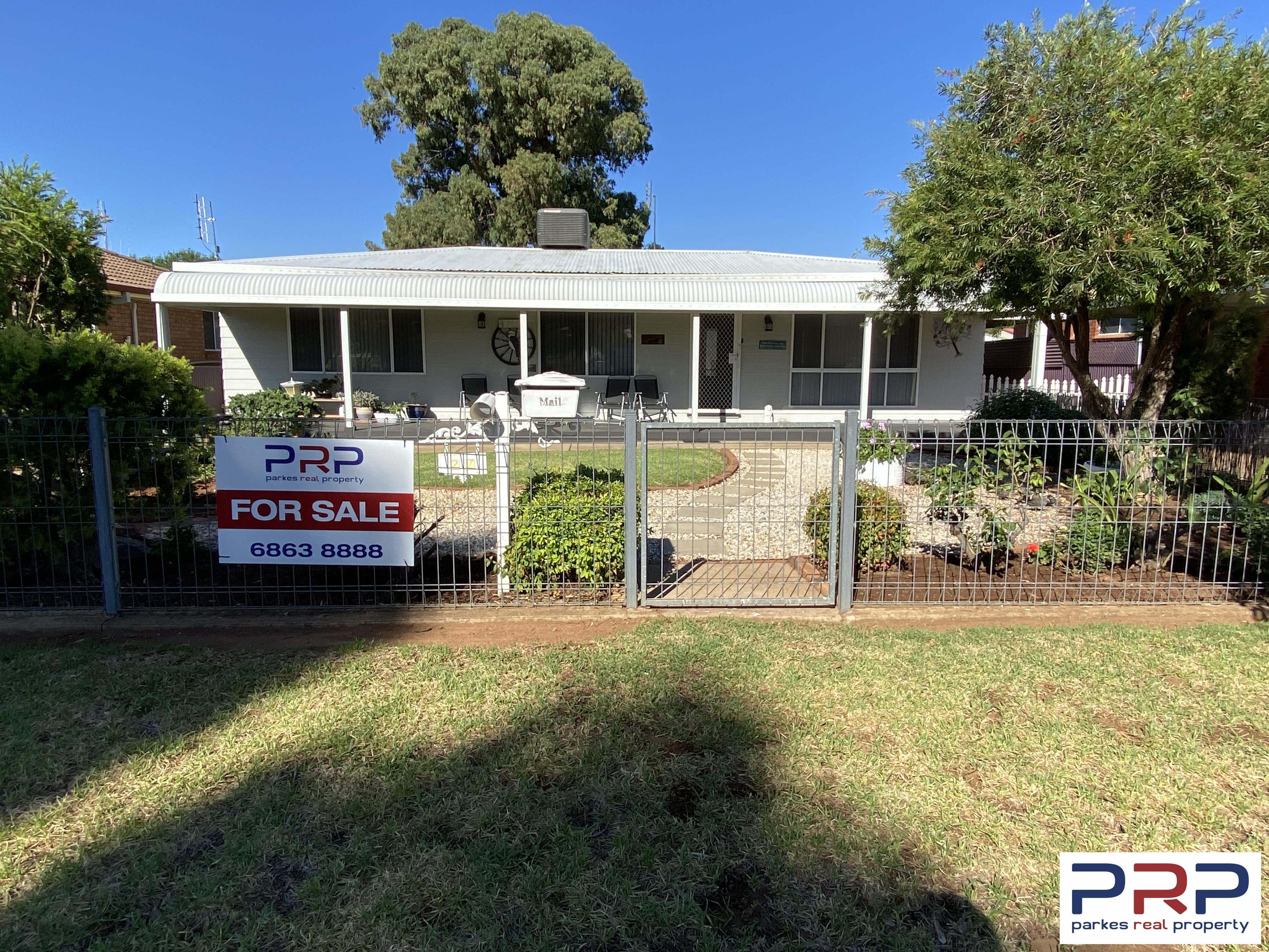 27 PAGE ST, PARKES NSW 2870, 0 Bedrooms, 0 Bathrooms, House