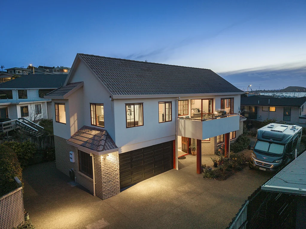 2/161 Bucklands Beach Road, Bucklands Beach, Manukau City, Auckland
