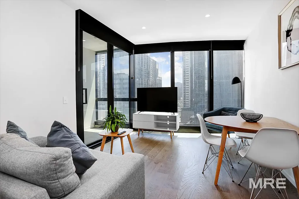 Presenting as new and in perfect location