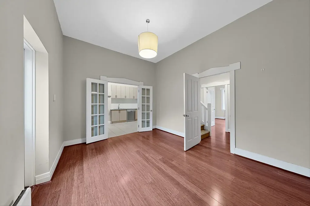 METICULOUSLY REFURBISHED PERIOD HOME | Besser+Co