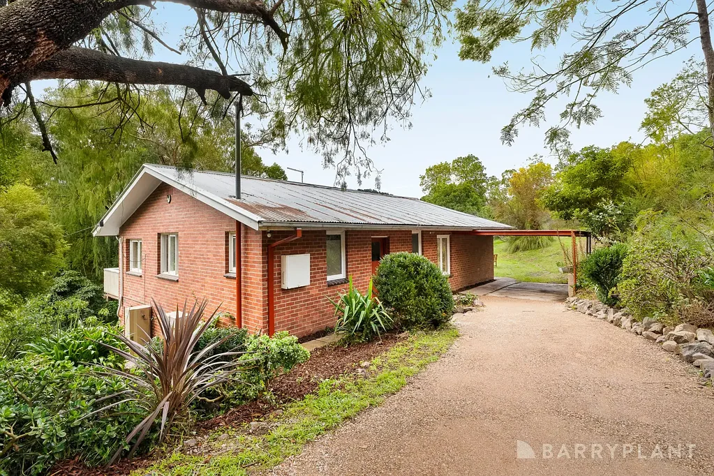 Warmth, Character & a Prized Healesville Location