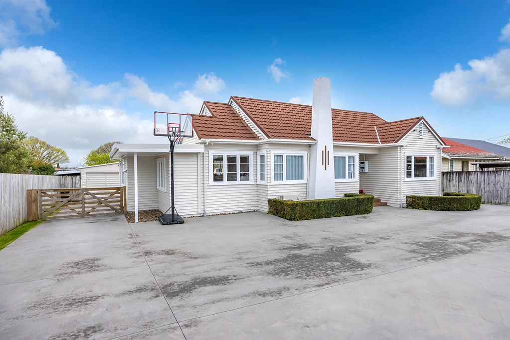 Te Awamutu 3침실 Modern comfort meets classic charm