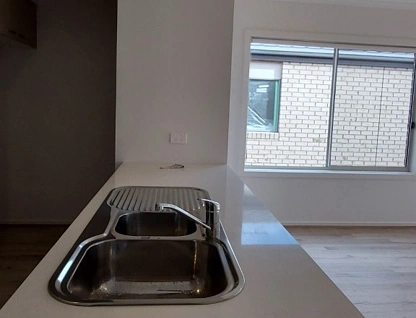 16 Reverence Drive, Rockbank, Western Region, 4房, 2浴, House