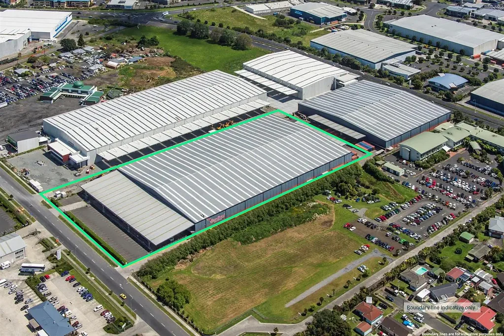 Mangere  All Requirements Covered Close to Airport