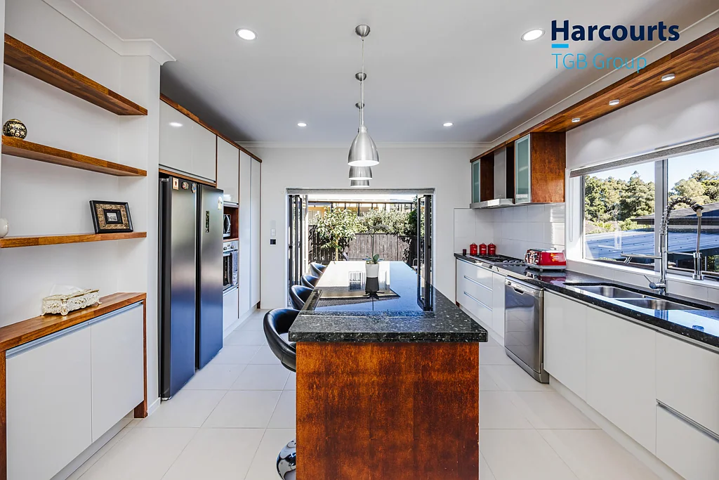 Flat Bush 5Moenga Beautiful 5-bedroom in Mission Heights