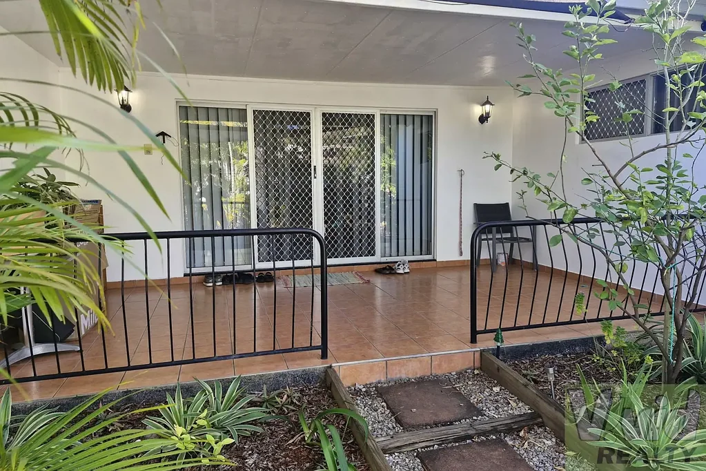 Mount Isa 3房  A Family Haven with Space, Sheds & So Much More!