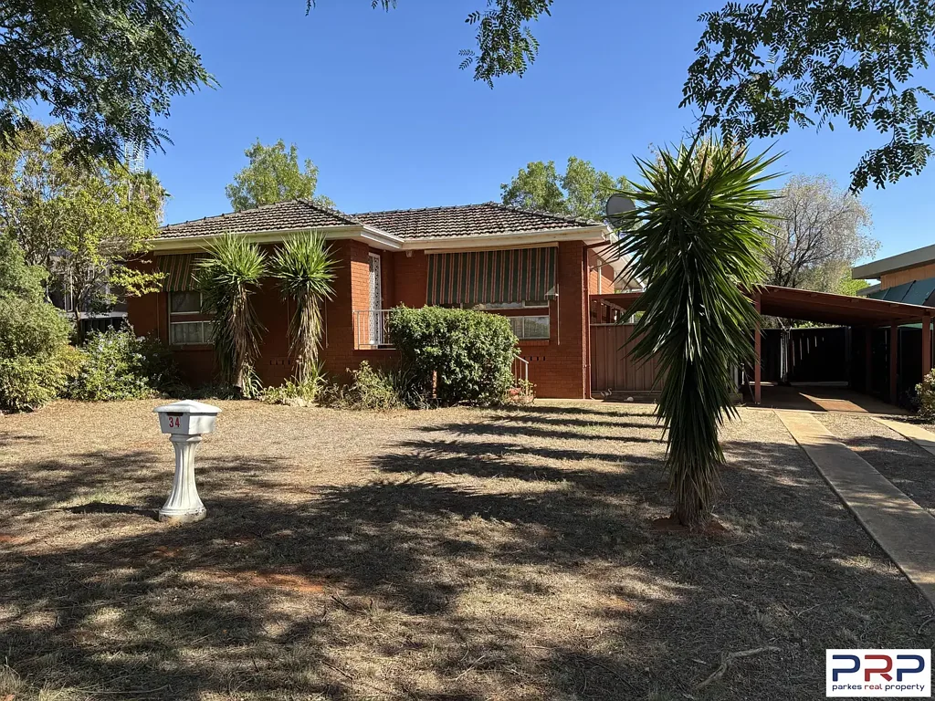 Parkes 4房  New Listing filled with potential