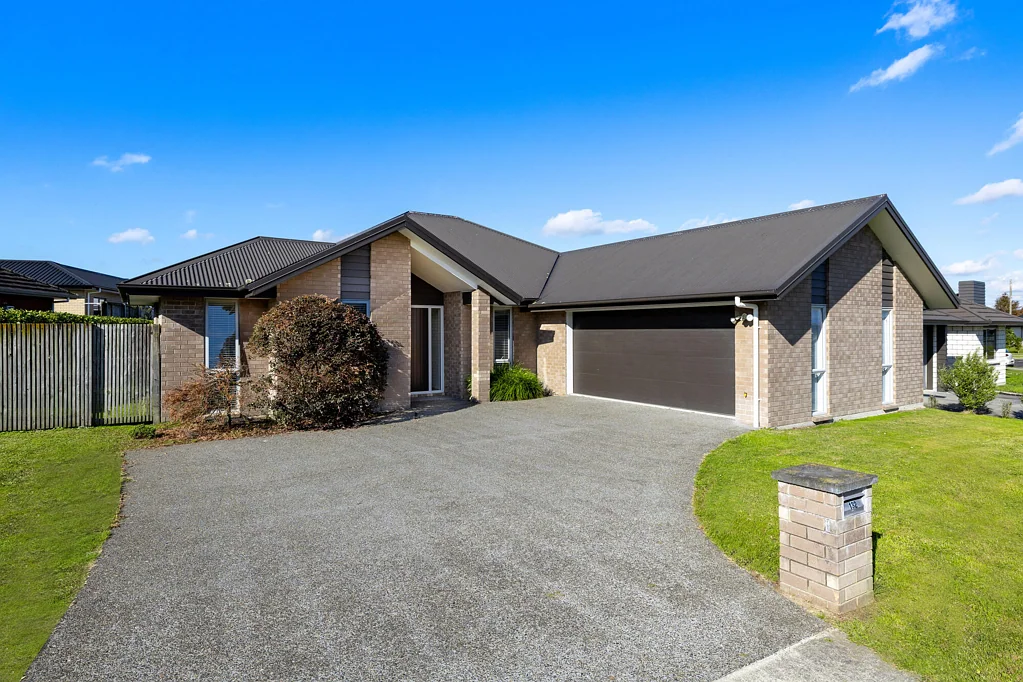 Huntington 4房  Family Living in a Convenient Rototuna Location