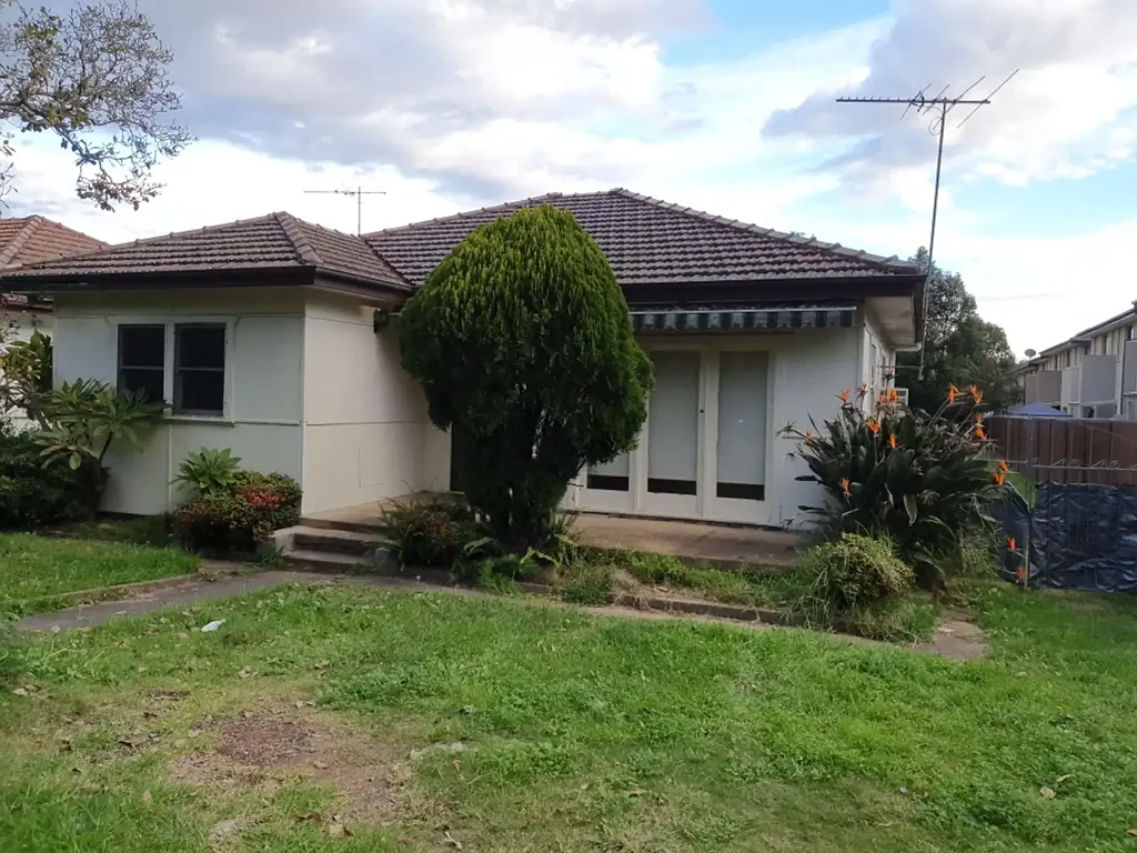 3 BEDROOM HOME NEAR NEPEAN HOSPITAL