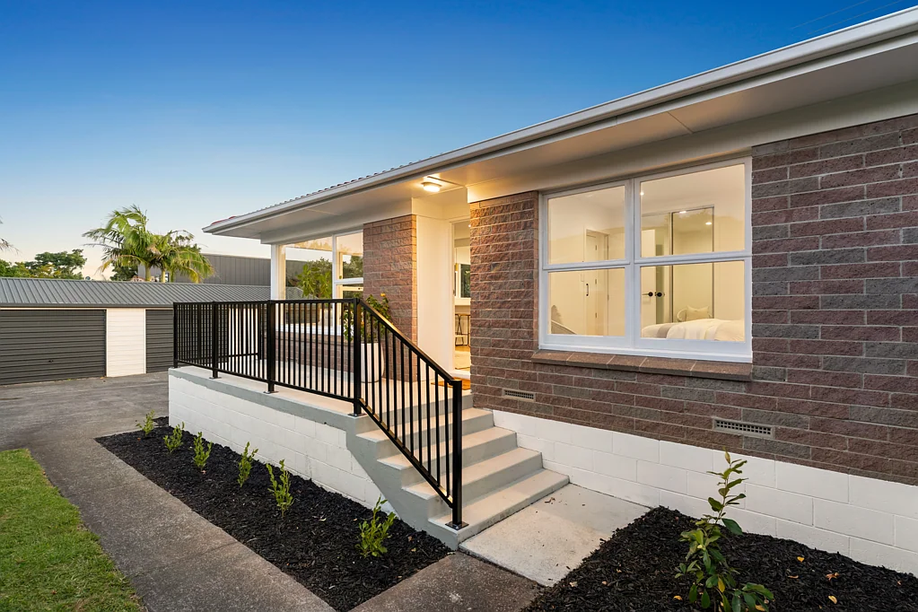 3/4 Gordon Avenue, Milford, North Shore City, Auckland