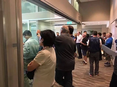 拍卖现场直击 | 清盘率升近4成，低价房涌现，是时候出手了！