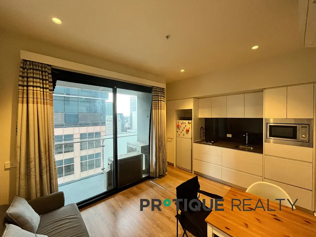 The WIilliam I Furnished 2 bedrooms and 1 bathroom Apartment I  Near Southern Cross Station