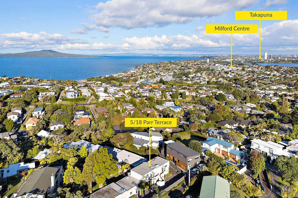 5/18 Parr Terrace, Castor Bay, North Shore City, Auckland