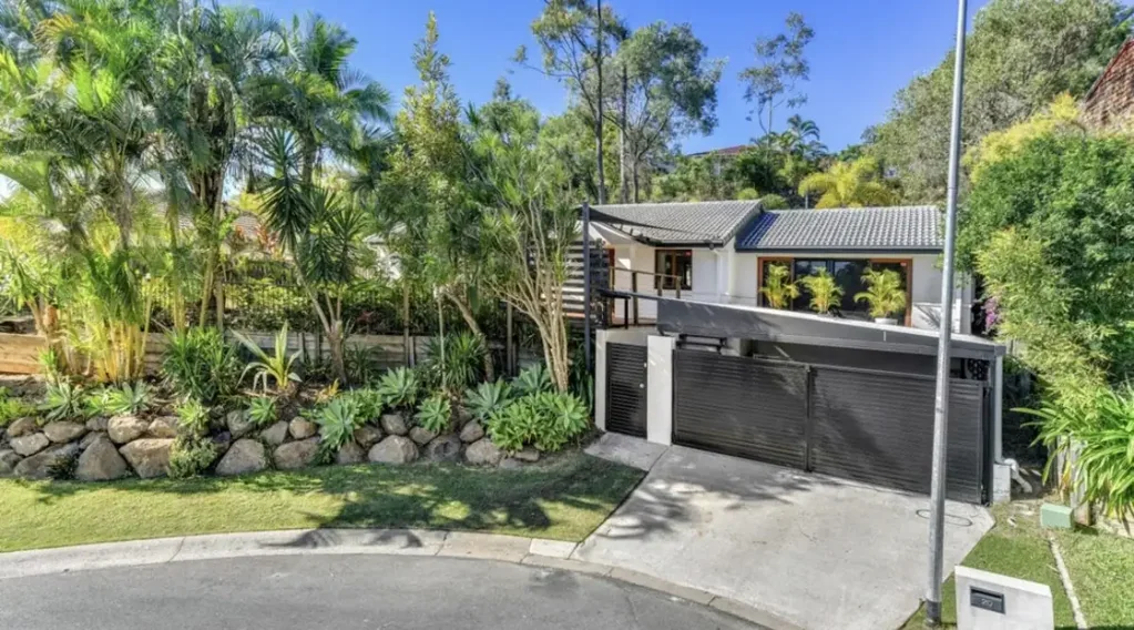 Spacious Home in Prime Oxenford Location