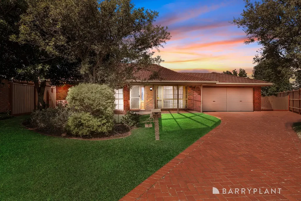 7 Simon Court, Brookfield, VIC 3338