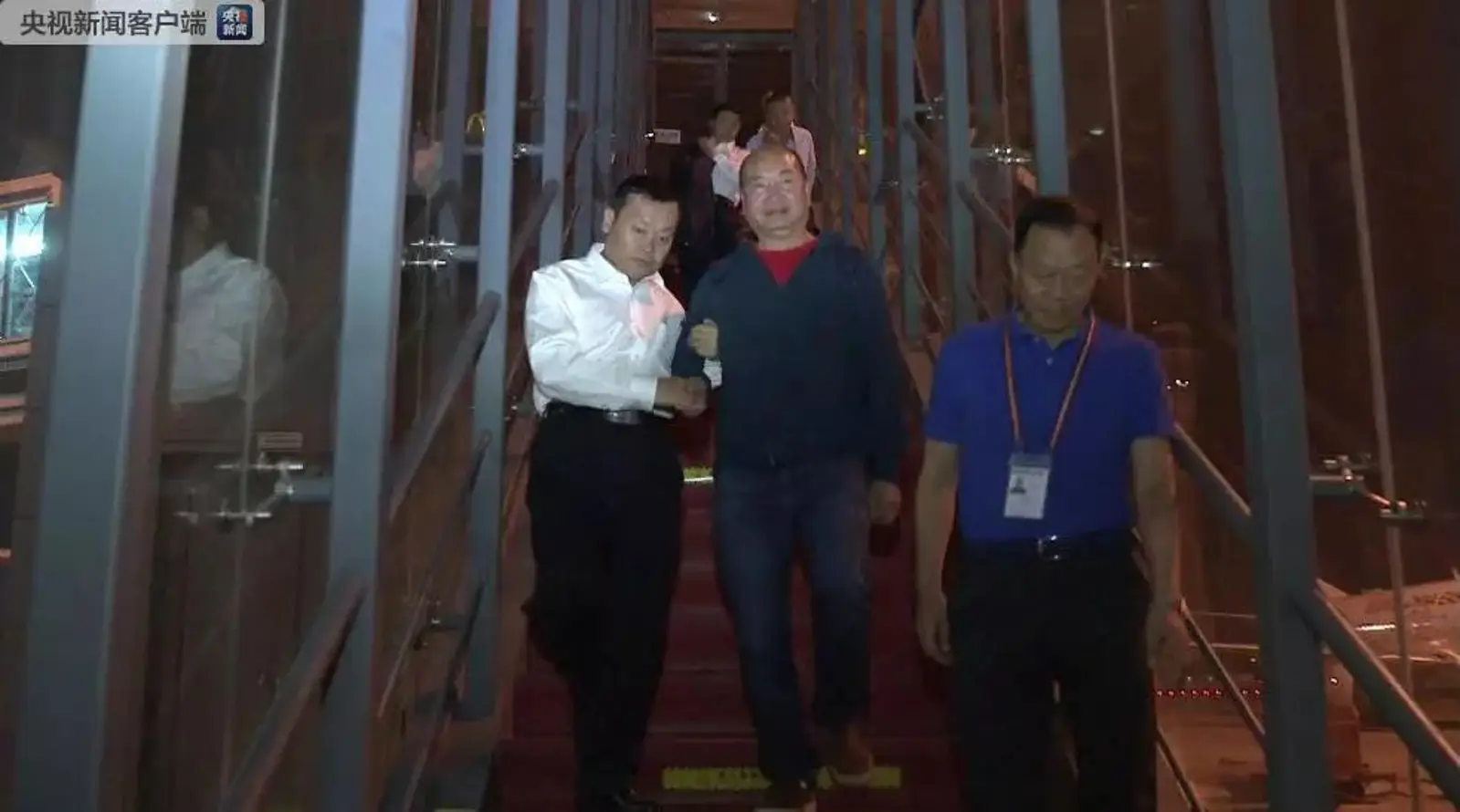 肖建明回国投案