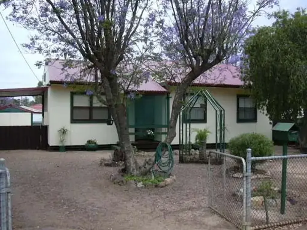 Port Pirie 3ਬੈੱਡਰੂਮ SOLD Off Market