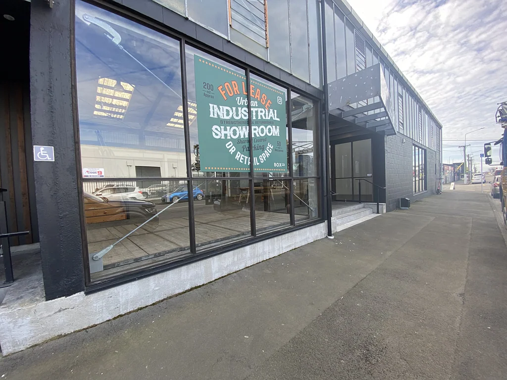 Sydenham  250m2* Office/Showroom Unit in Sydenham