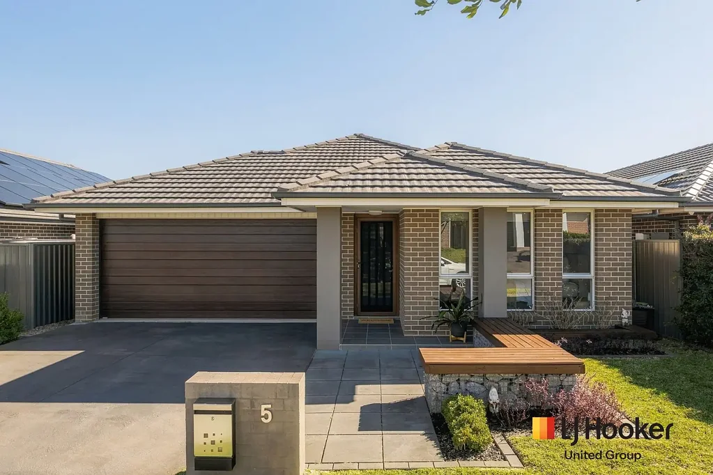 Gregory Hills 4બેડરૂમ Modern, Low-Maintenance Living in a Convenient Location