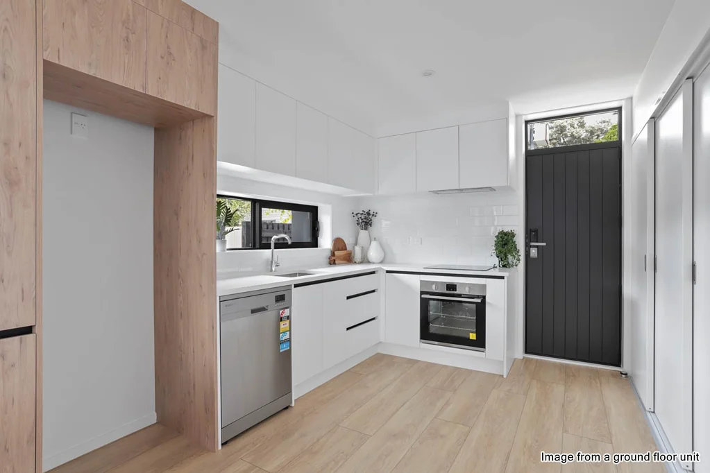 7/3 Treasure Lane, Te Atatu South, Waitakere City, Auckland