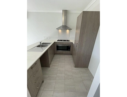 3 Heathcote Road, Seville Grove, South East Perth, 3 Bedrooms, 2 Bathrooms, House