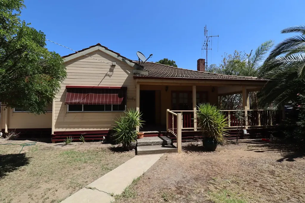 Cohuna 3침실 Comfortable Family Living with Modern Kitchen and Central Convenience