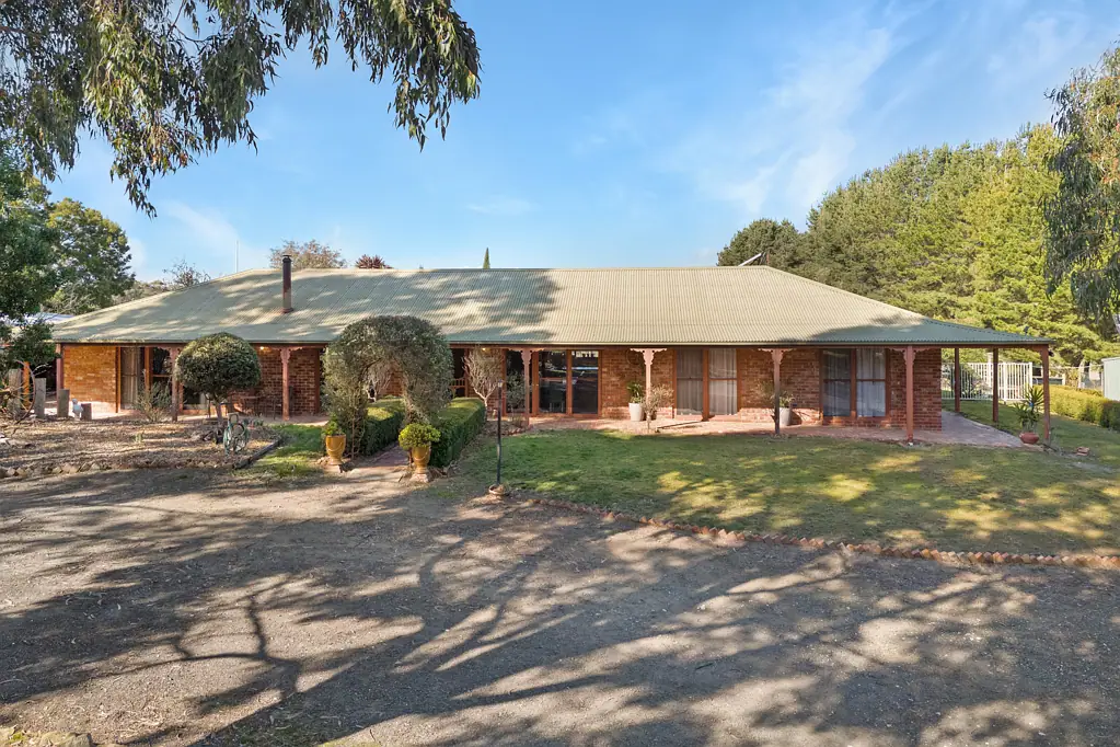 185 Blackberry Lane, Haddon, VIC 3351