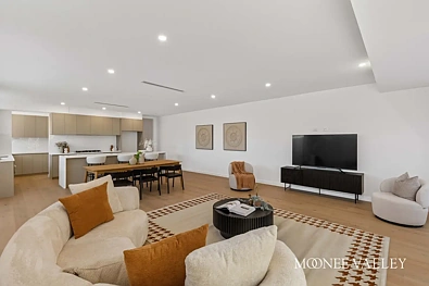 20 Sydney Street, Avondale Heights, VIC 3034, 4 Kuwarto, 4 Banyo, House