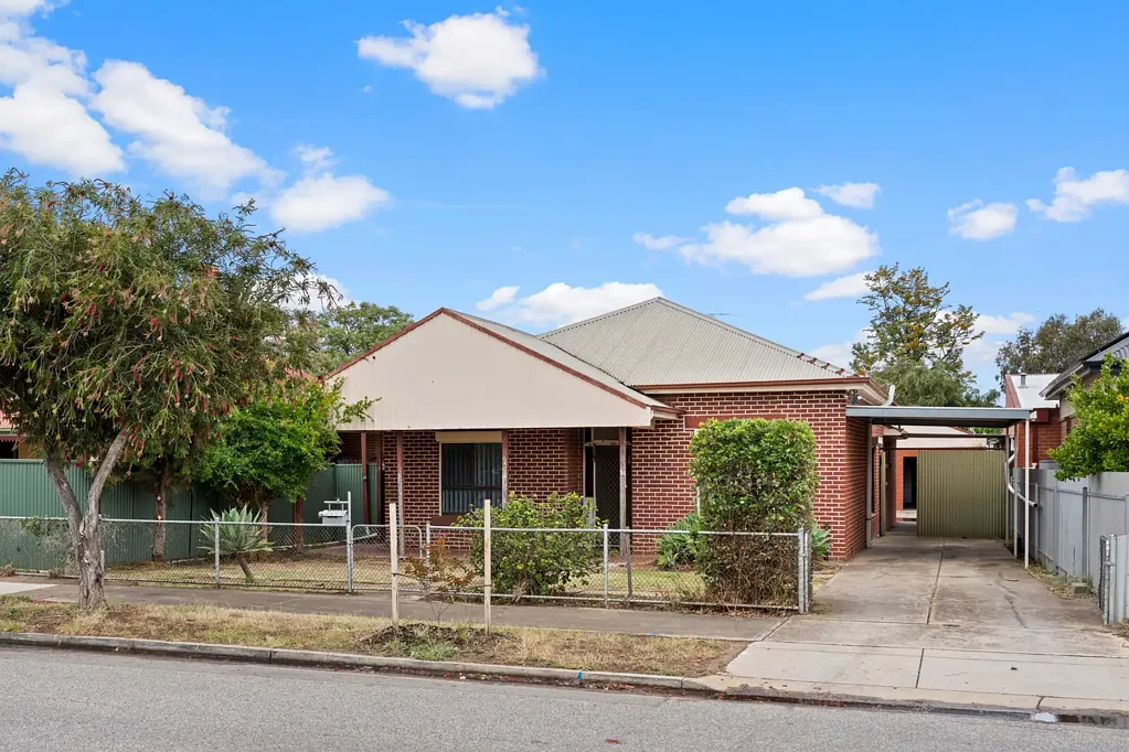 18 Bishops Avenue, Alberton, SA 5014