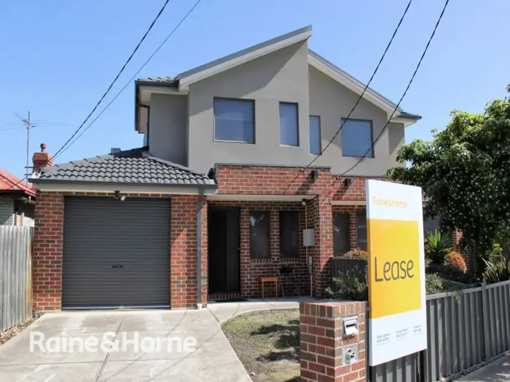 Walk to St Albans Station