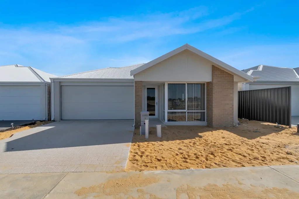 Five Bedroom Family Home in Baldivis