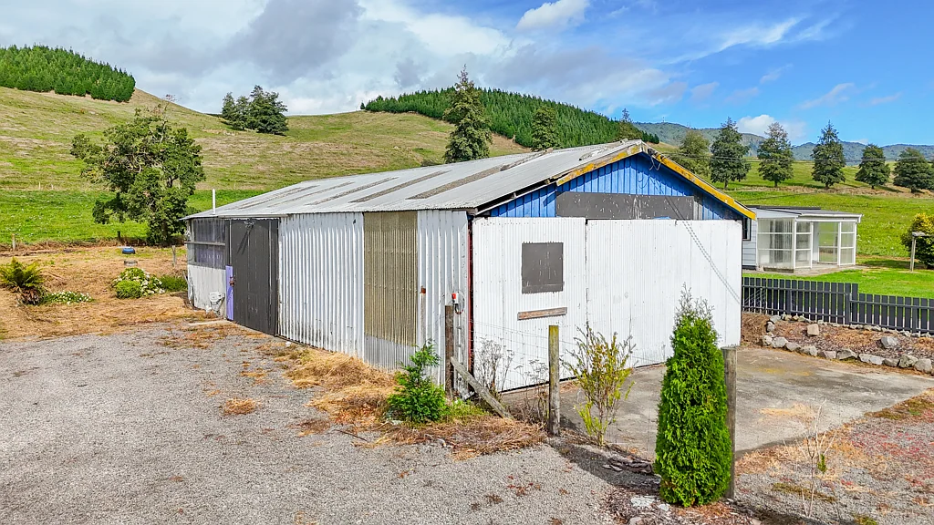 Waikite Valley A Shed to Buy for