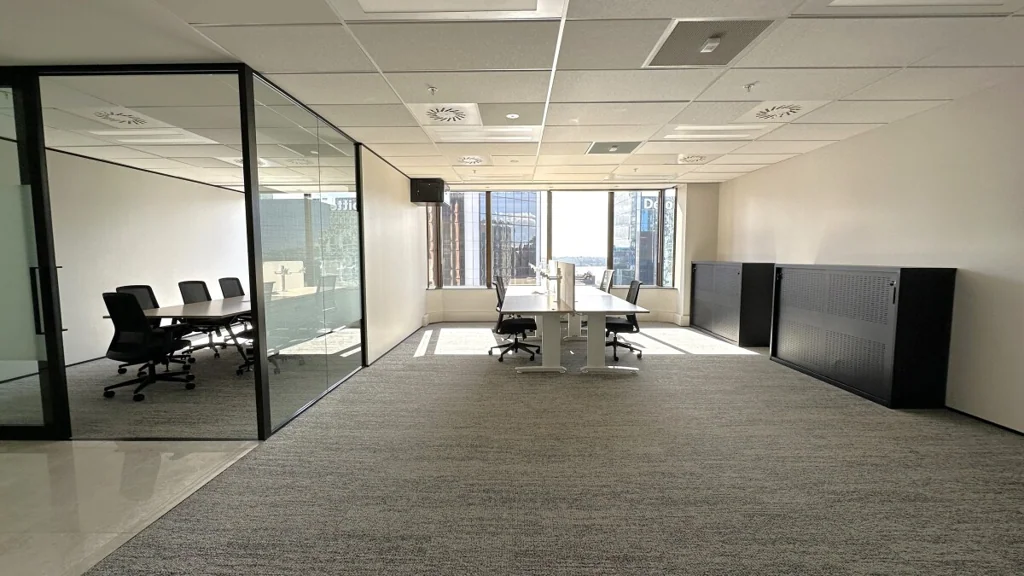 Auckland Central  North Facing Queen Street Suite