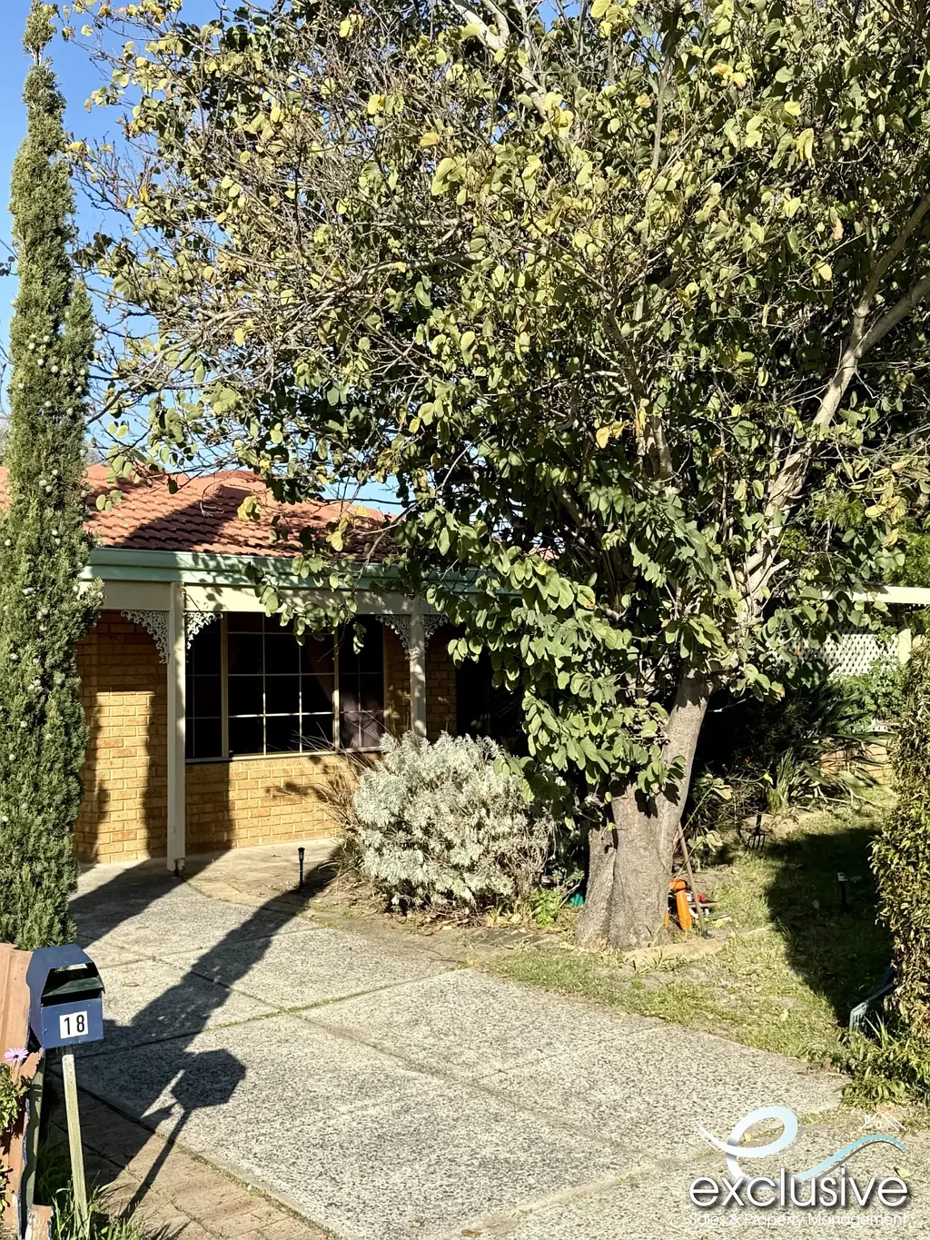 Step Back in Time - Spacious 4-Bedroom Family Home