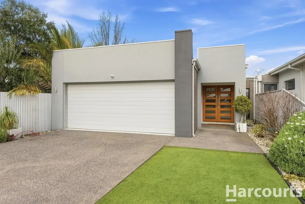 Horsham 3房  Immaculate Central Townhouse