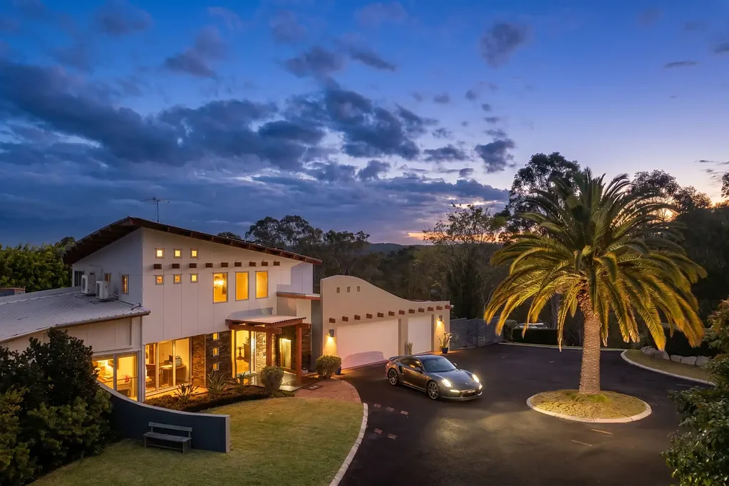 Pullenvale 6 Bedroom Luxury Acreage Living with Panoramic Views