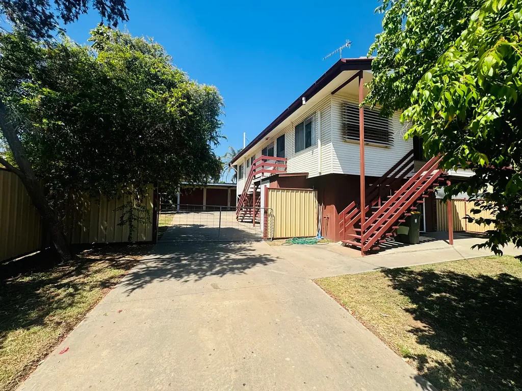 Moranbah 6 Bedroom RENTED TO COMPANY TENANTS AT $4766 PER MONTH / $1100 PER WEEK