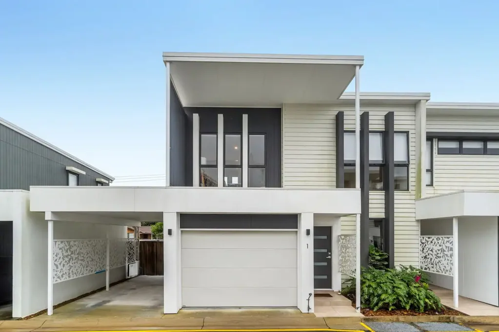 1/4A Hansford Road, Coombabah, QLD 4216