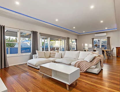 16 James Street, Golden Point, VIC 3350, 3房, 2浴, House