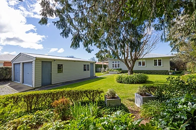 Masterton 3 Bedroom Private, charming and waiting for you.