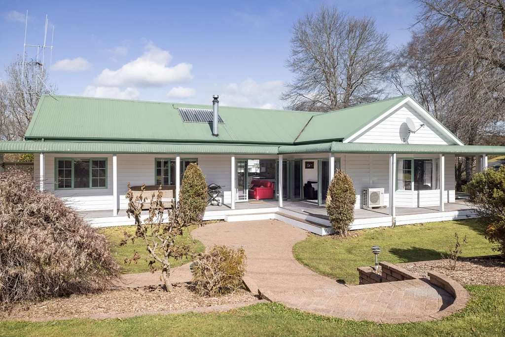 Tauriko 4 Slaapkamer Country Calm, City Convenience