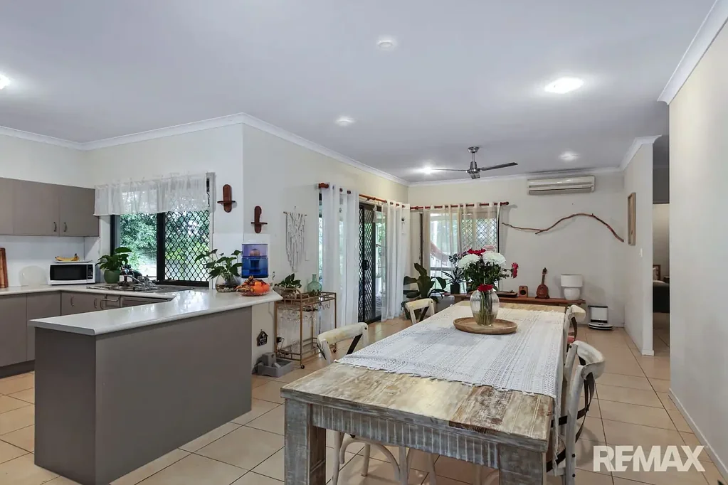 Meridan Plains 4房  Family Space, Privacy and an Exceptional Kawana Forest Position