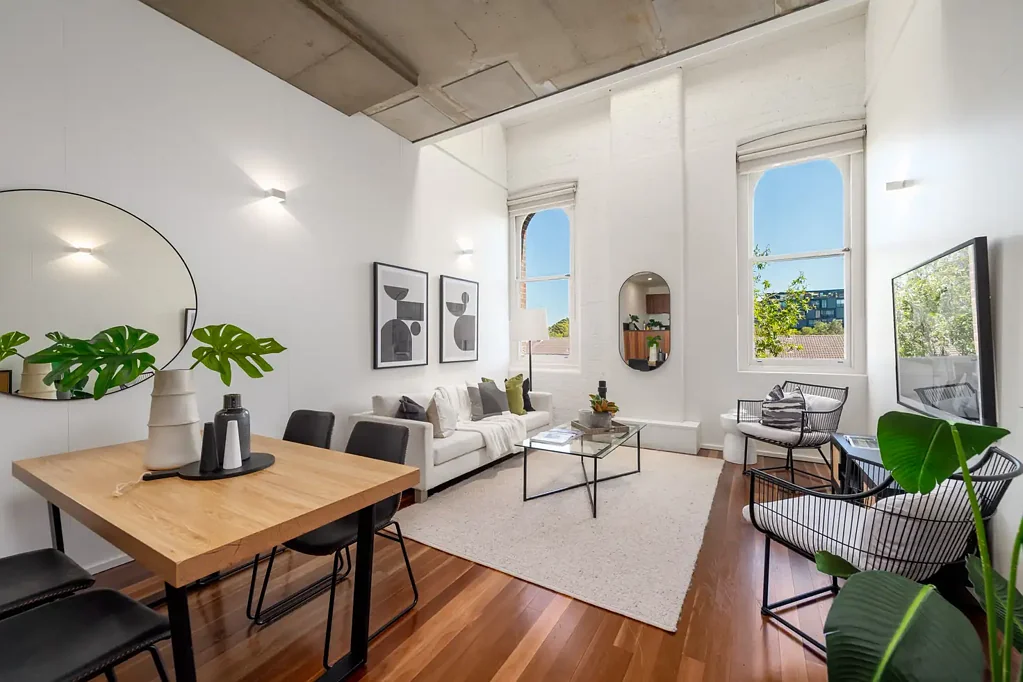 Pyrmont 2房 仓库改造阁楼，尽享标志性城市边缘生活方式 Warehouse Conversion Loft with Iconic City Fringe Lifestyle